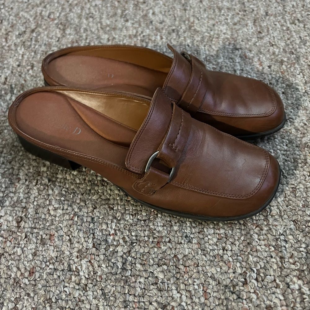 Michelle D Butter soft leather chestnut dress shoes. Slides 9